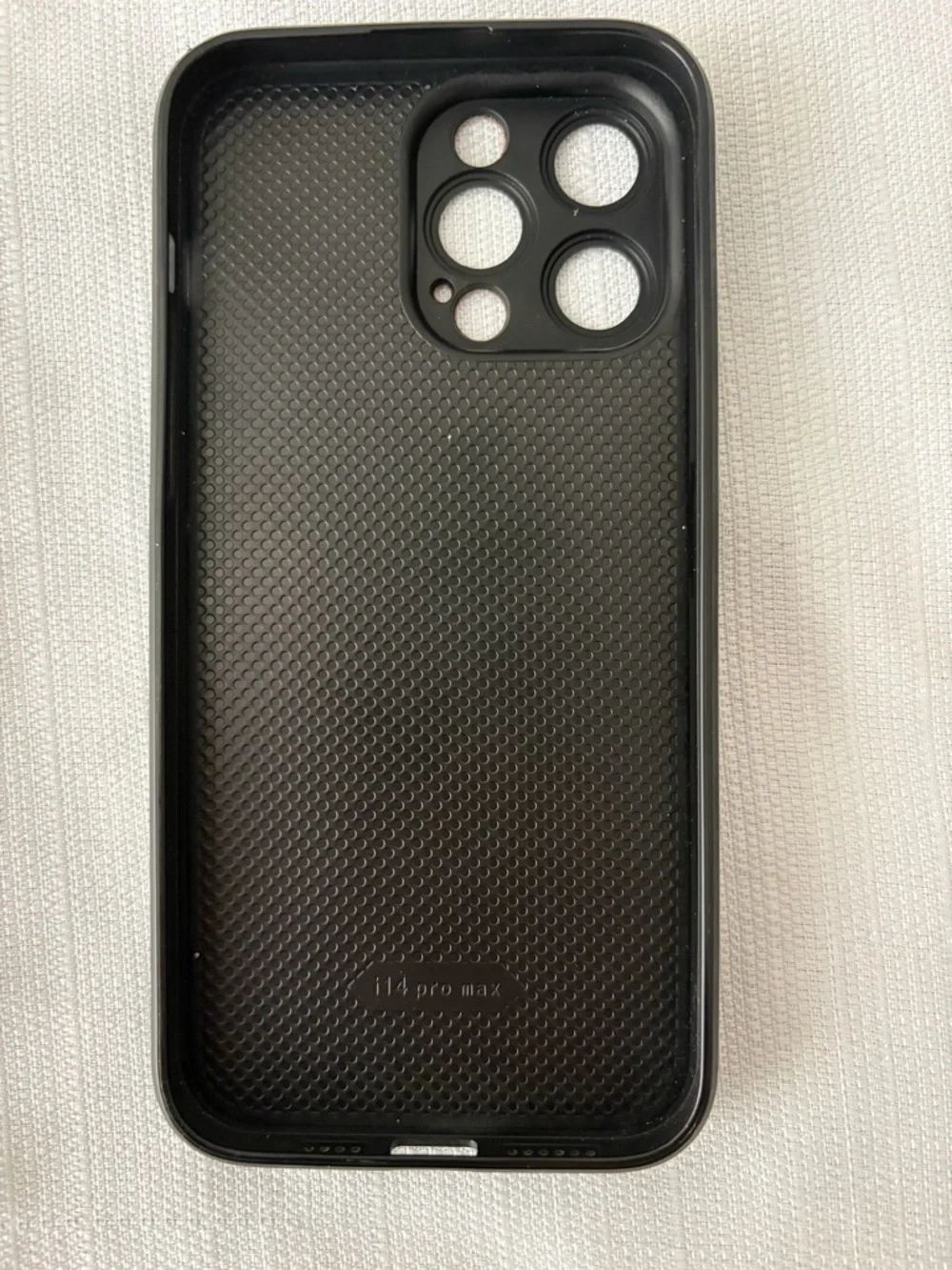 MagSafe Case for iPhone 14 Pro Max  Red– Excellent Condition(F140)